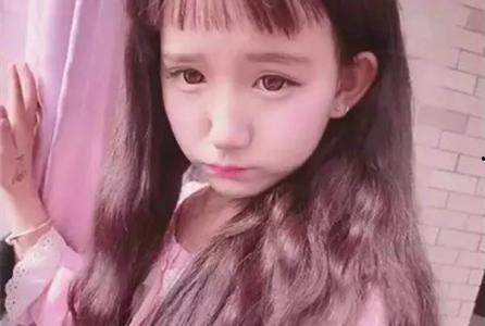 快手网红靳天舒,从素人逆袭到人气爆棚的带货女王