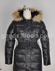 明星蒙口羽绒服图片